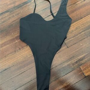 SHEIN Black Bodysuit Classic Top